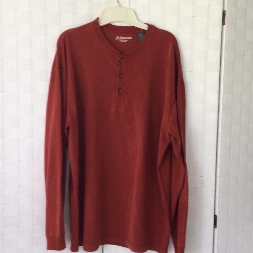 Mens St John’s Bay Shirt Size L long sleeves washable color rust.    #404